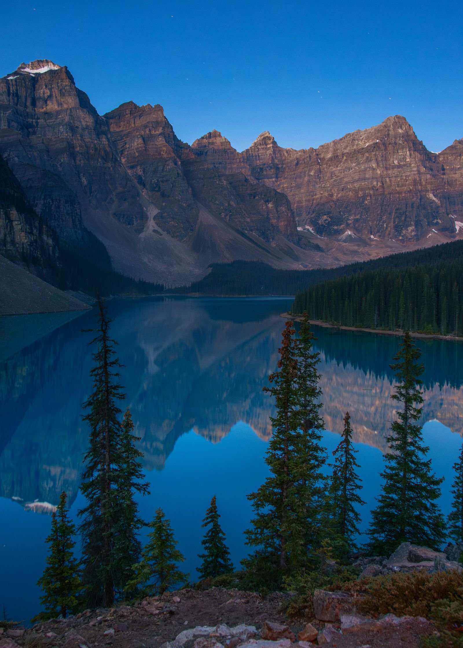 Moraine Lake at sunrise in Banff National Park